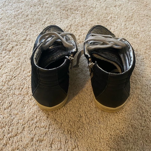 P448 Hightops - Picture 3 of 4